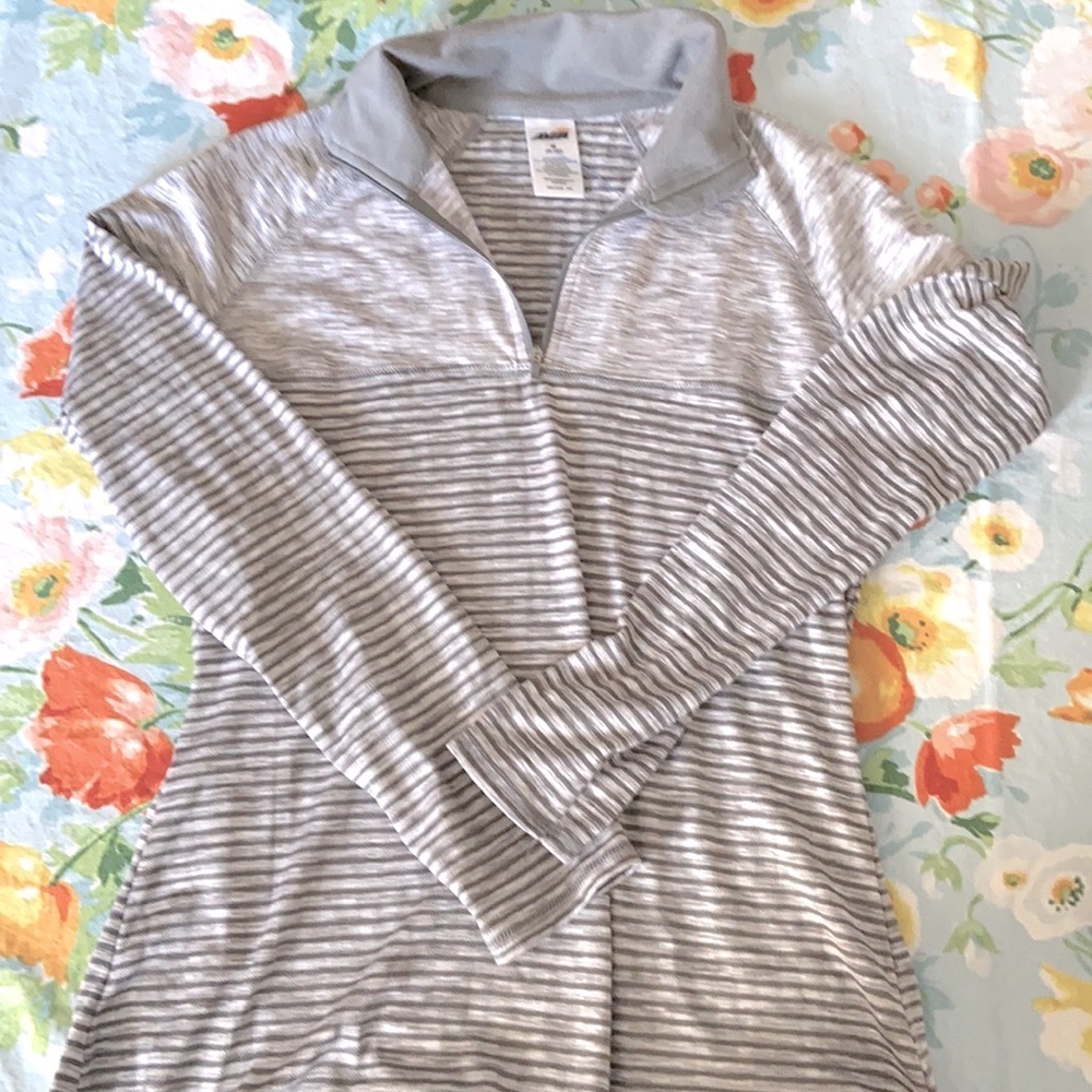 Avia 1/4,zip grey sz8-10medium top